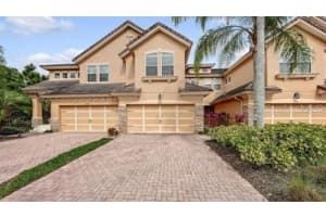 8128 Villa Grande Ct, SARASOTA