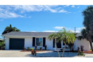 401 Sunnyside Dr, VENICE