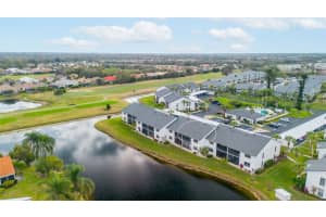 1100 Capri Isles Blvd #325, VENICE