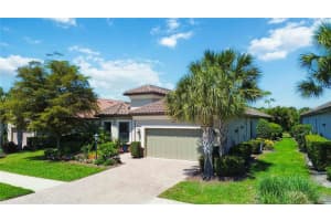 3936 Waypoint Ave, OSPREY