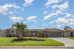 3811 101st St W, BRADENTON