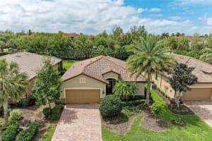 6810 Willowshire Way, BRADENTON