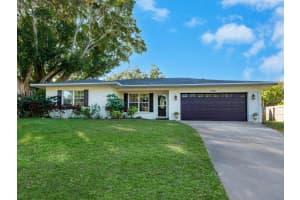 7746 Westmoreland Dr, SARASOTA
