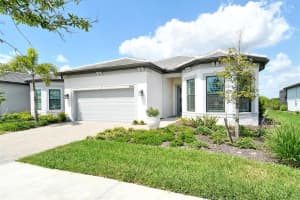 6166 Winding Pine Dr, NOKOMIS