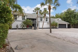 765 Siesta Key Cir, SARASOTA