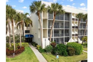 6114 43rd St W #104e, BRADENTON