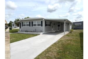 5308 Tri Par Dr, SARASOTA