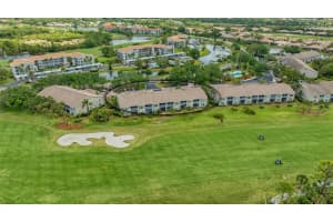 9641 Castle Point Dr #1214, SARASOTA