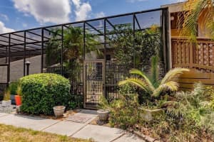 323 Bobby Jones Rd #323, SARASOTA