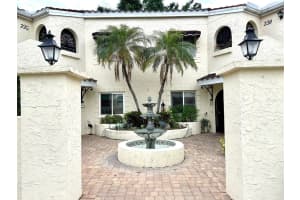 6101 34th St W #22h, BRADENTON