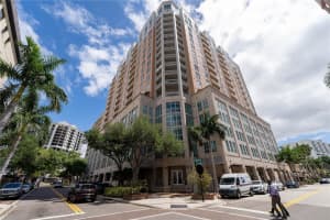 1350 Main St #200, SARASOTA