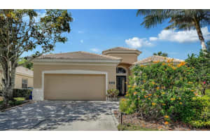 9000 Willow Brook Dr, SARASOTA