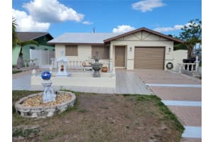 1028 Lillian St, VENICE