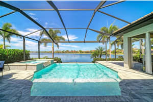 352 Maraviya Blvd, NOKOMIS
