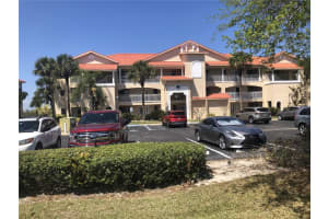462 Bouchelle Dr #201, NEW SMYRNA BEACH