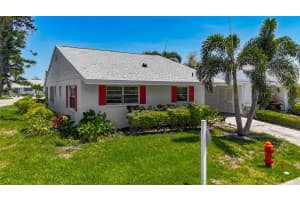 4523 W Independence Dr, BRADENTON