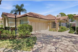 4068 Lyndhurst Ct, SARASOTA