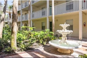 7294 Cloister Dr #23, SARASOTA