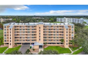 4410 Fairways Blvd #206, BRADENTON