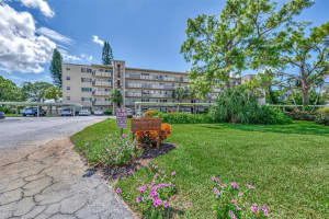 4460 Ironwood Cir #102a, BRADENTON