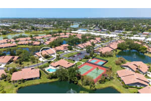 6048 Wilshire Blvd #2, SARASOTA