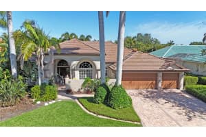 4813 Benchmark Ct, SARASOTA