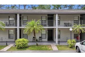 3025 Quail Holw #17, SARASOTA
