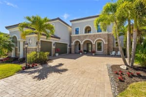 5301 Greenbrook Dr, SARASOTA