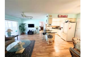 3755 S School Ave #41, SARASOTA