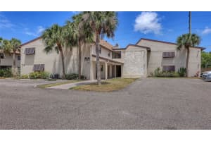7291 Cloister Dr #222, SARASOTA