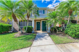 8911 Manor Loop #207, LAKEWOOD RANCH