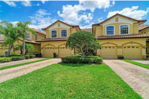 8261 Miramar Way #202, LAKEWOOD RANCH