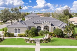 8009 Royal Birkdale Cir, LAKEWOOD RANCH