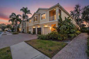 8106 Moonstone Dr #17-204, SARASOTA