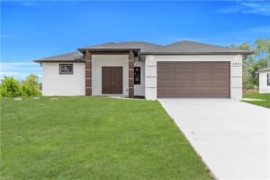 2901 Villa Ave S, LEHIGH ACRES