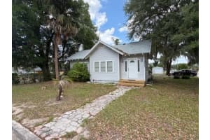 373 E Waldo St, GROVELAND