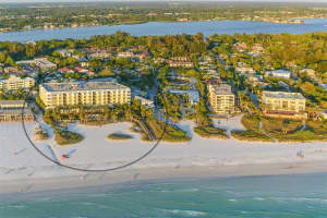 915 Seaside Dr #312, Weeks 16-17, SARASOTA