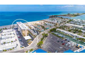 1255 Tarpon Center Dr #406, VENICE