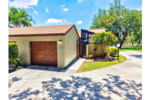 4612 Park Lake Ter N, BRADENTON