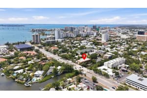 1650 Pine Tree Ln #103, SARASOTA