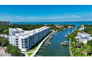 1709 N Tamiami Trl #221, SARASOTA
