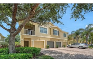 7843 Moonstone Dr #24-202, SARASOTA