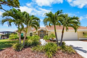 204 Windward Dr, OSPREY