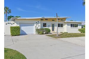 512 Key Royale Dr, HOLMES BEACH 512 Key Royale Dr, HOLMES BEACH