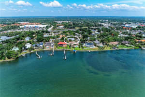 347 Bayshore Dr, OSPREY 347 Bayshore Dr, OSPREY