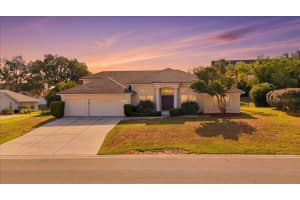 5628 Woodwind Hills Dr, LAKELAND
