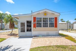 58 Montego Dr, PALMETTO