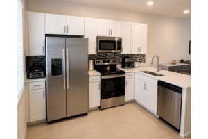 8580 Daybreak St, SARASOTA