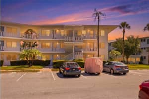 11201 80th Ave N #302, SEMINOLE 11201 80th Ave N #302, SEMINOLE