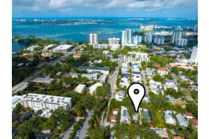 642 Ohio Pl, SARASOTA